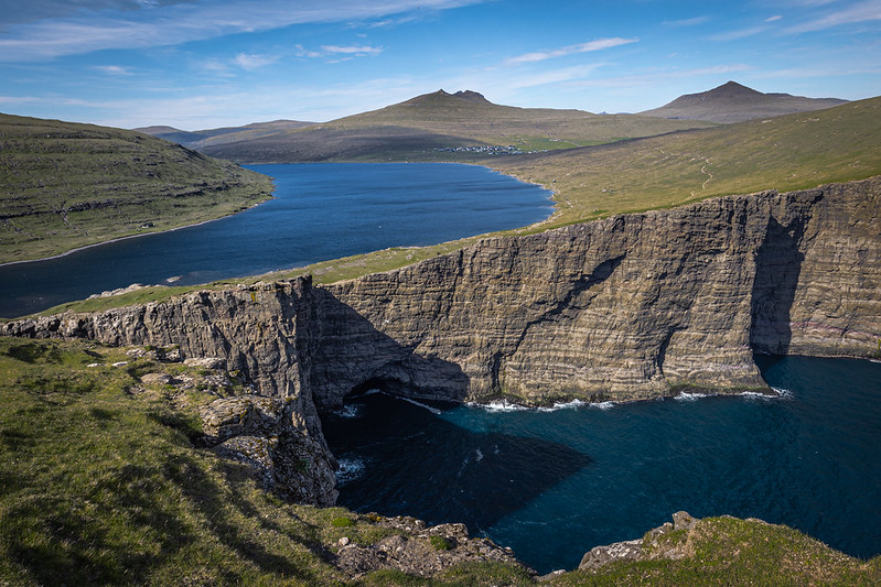 Faroe-Islands-Lake-Above-Ocean