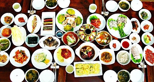 Korean Hanjeongsik dining experience